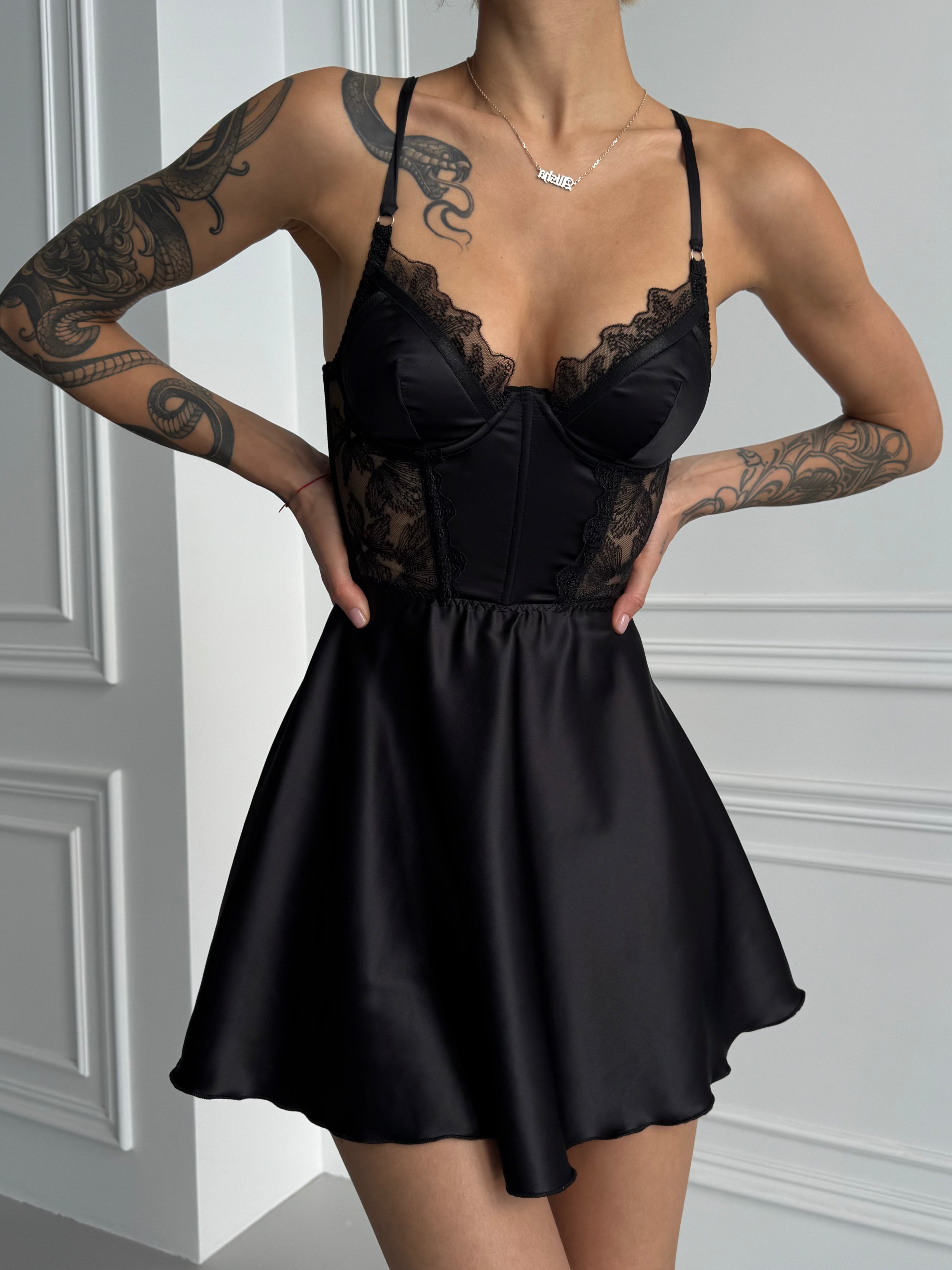 Сукня Obsidian Elegance